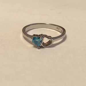 925 sterling silver ring with 2 hearts, blue stone